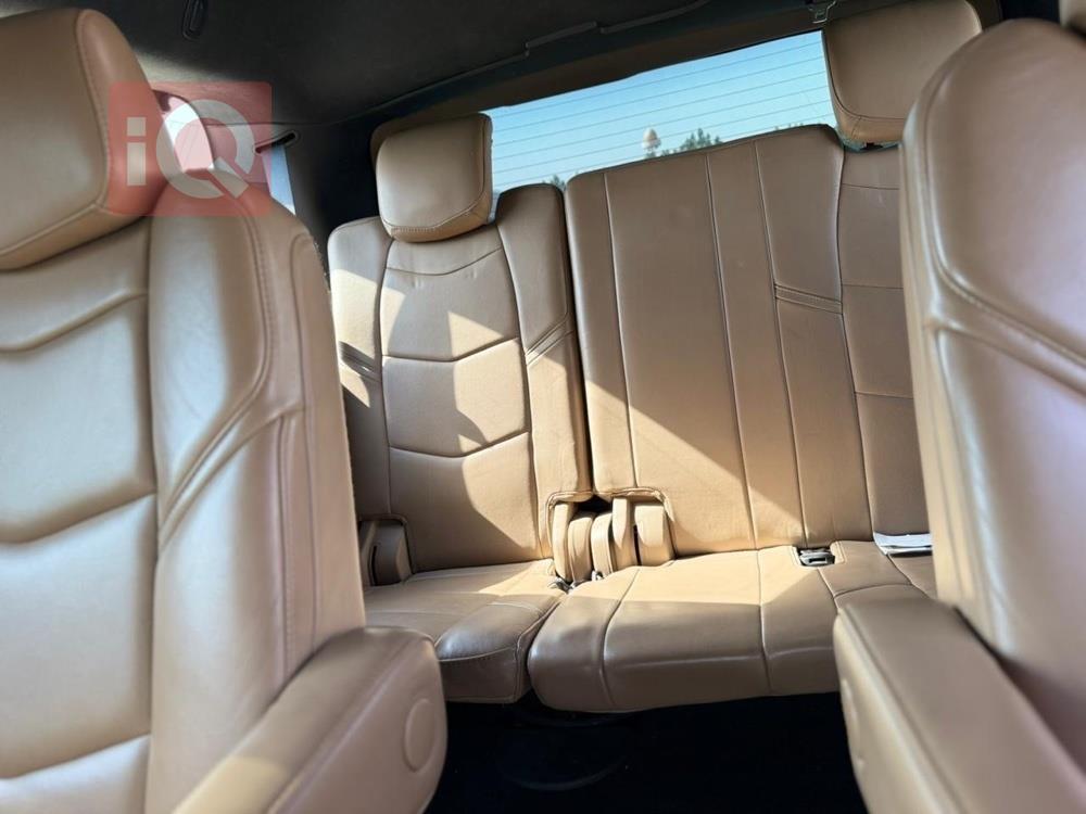 كاديلاك اسكاليد